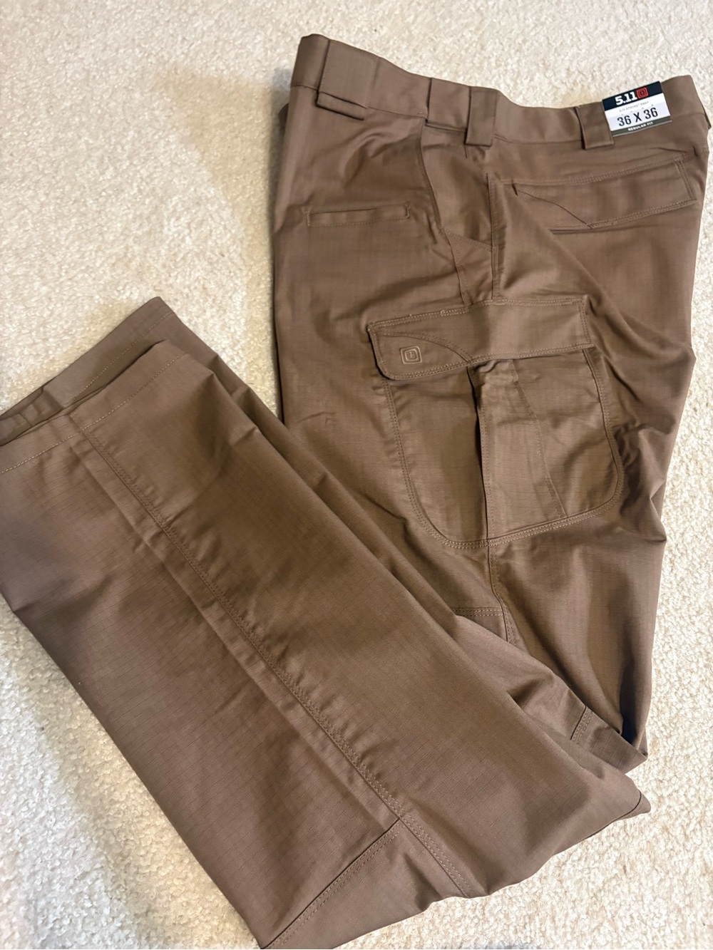 New with tag 36x36 ..5.11 Tactical Tactical Men's Brown Cargo Pants
